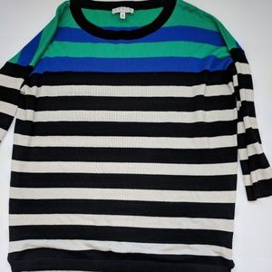 Multi colored 3/4 sleeve sweater